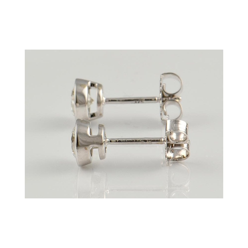 9ct White Gold Artisan Diamond Stud Earrings 1.06ct