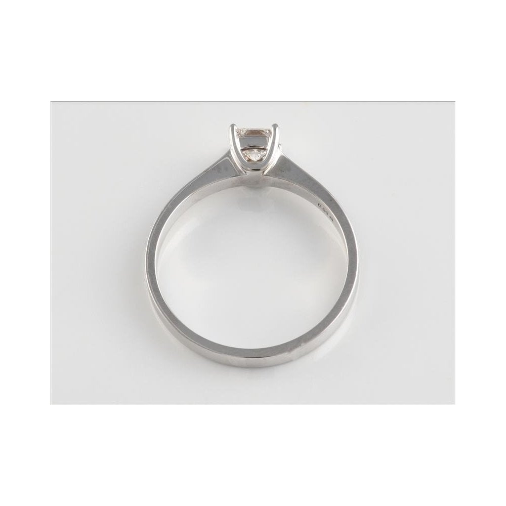 18ct White Gold Artisan Diamond Solitaire Ring