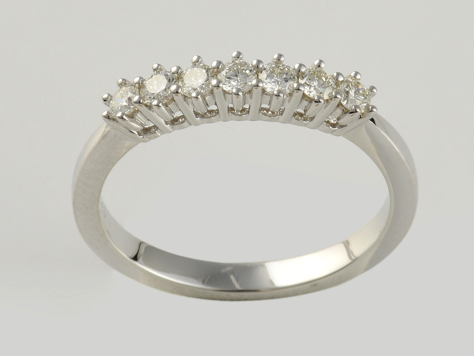 9ct White Gold, Claw Set, Diamond  0.26ct Seven Stone Ring.