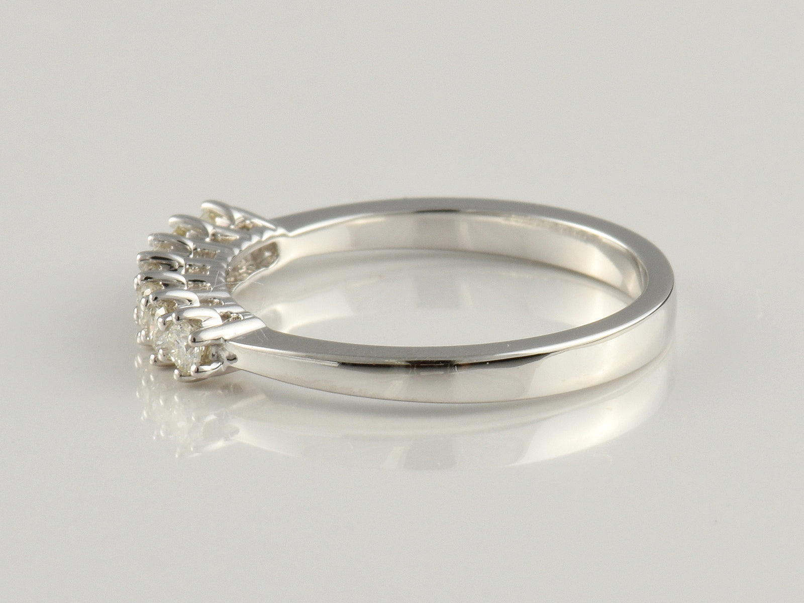 9ct White Gold, Claw Set, Diamond  0.26ct Seven Stone Ring.