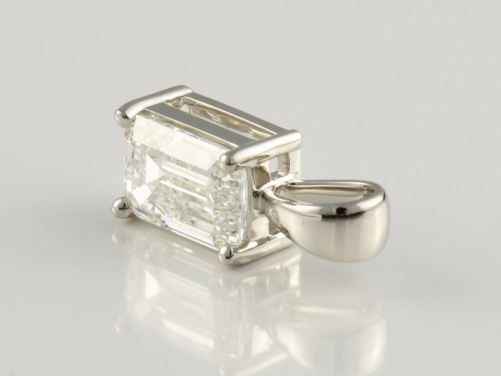 Platinum, Claw Set, IGI Certificated Laboratory Grown Diamond 2.04ct Solitaire Pendant