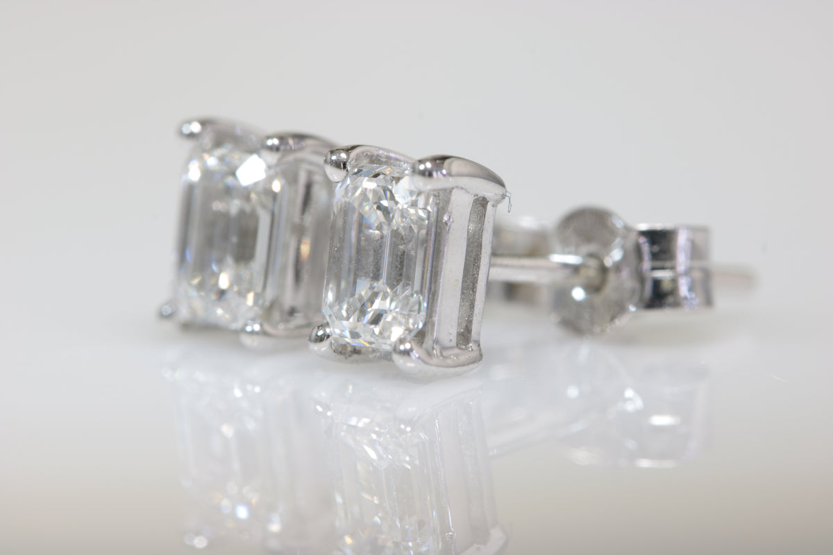 18ct White Gold, Claw Set, GIA Certificated Diamond 1.02ct Stud Earrings