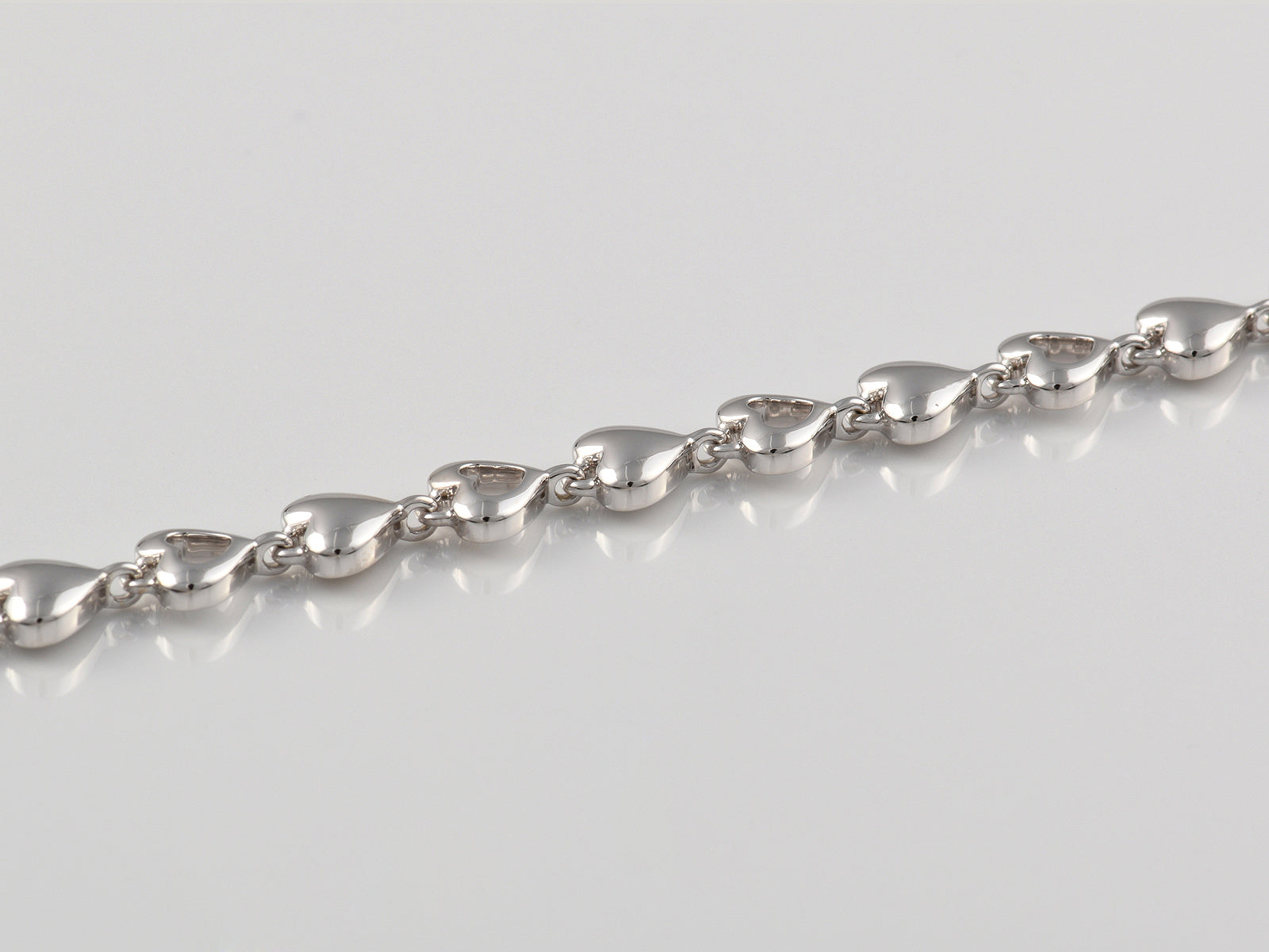 9ct White Gold Fancy Bracelet