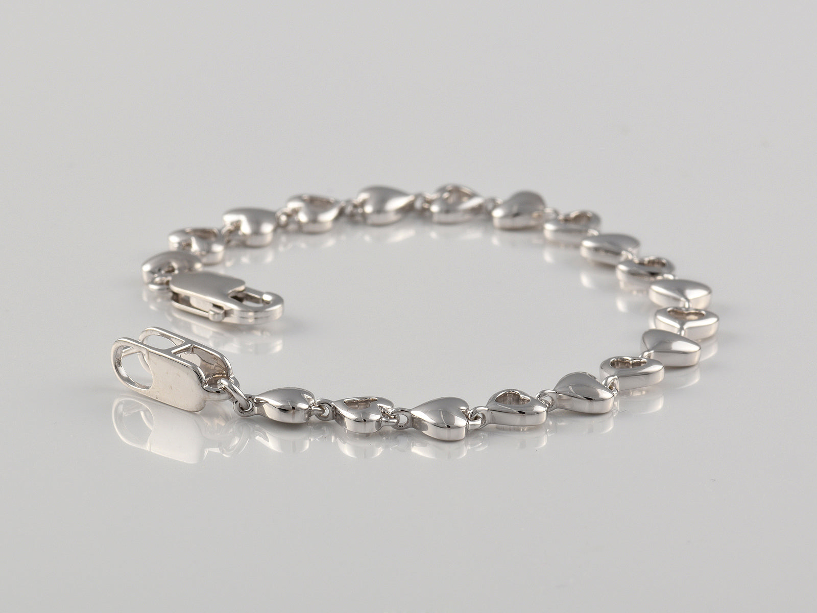 9ct White Gold Fancy Bracelet