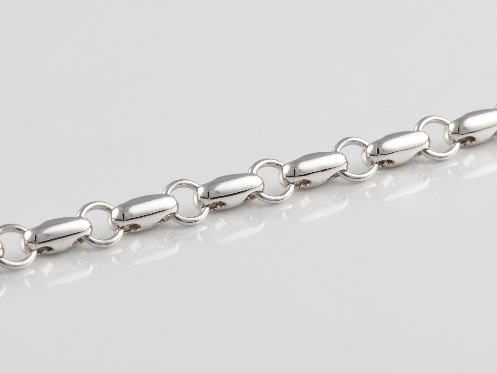 9ct White Gold Fancy Bracelet