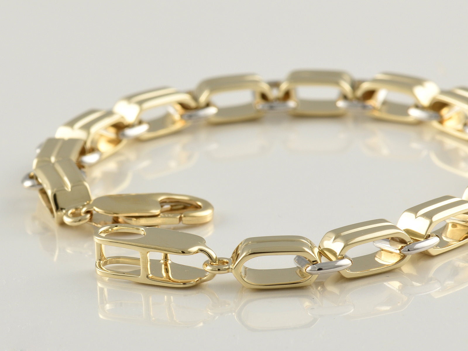 9ct Yellow And White Gold Fancy Bracelet