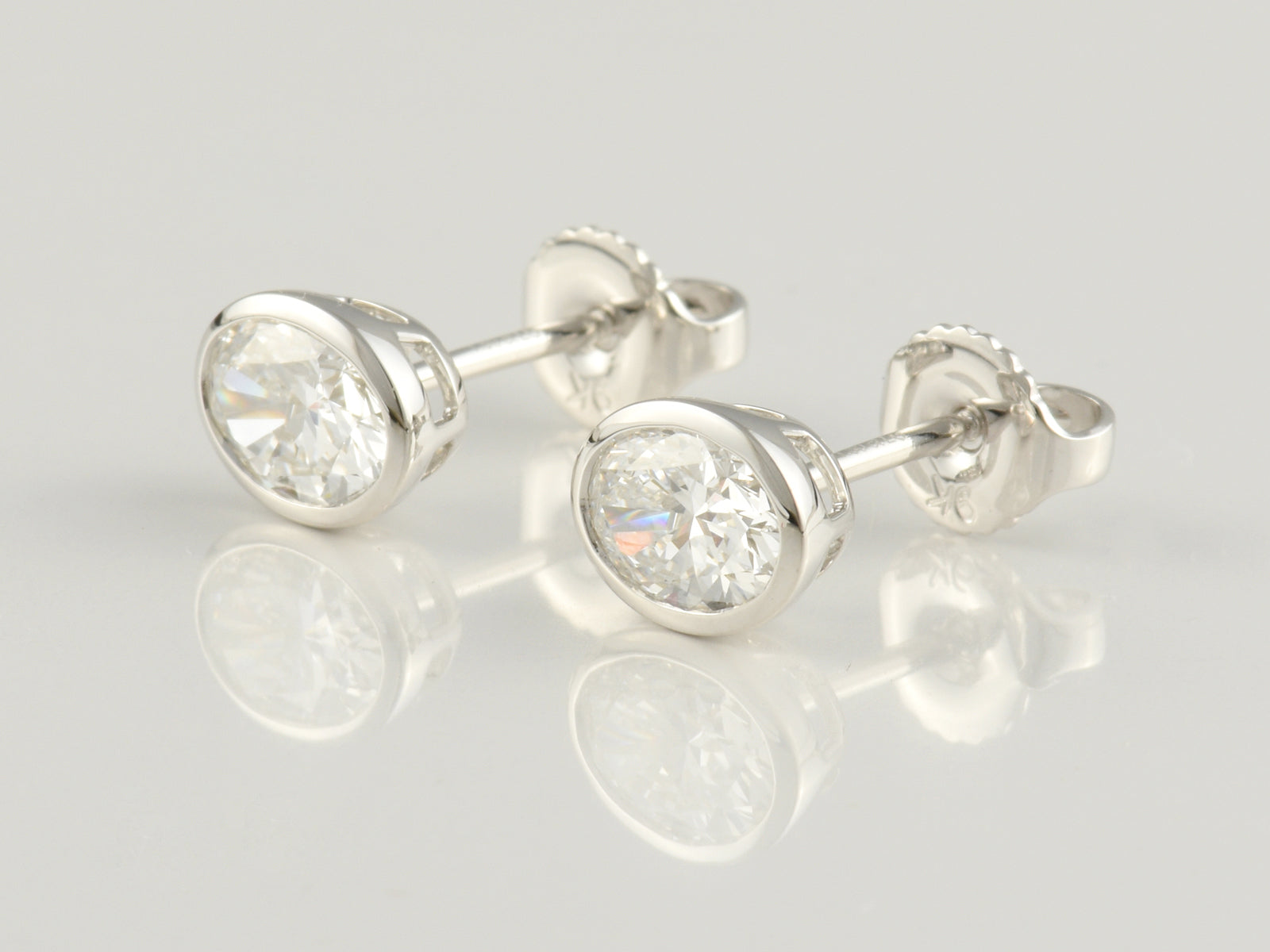 9ct White Gold Rub-Over Set Laboratory Grown Diamond Stud Earrings