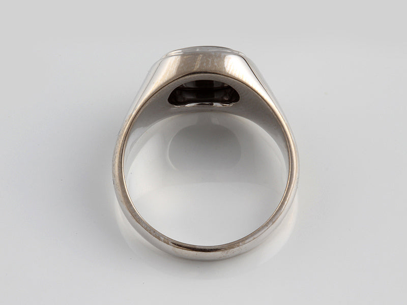 9ct White Gold Cushion Cut Onyx Signet Ring